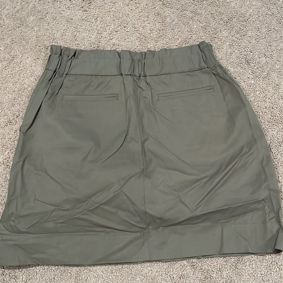 Banana republic skirt - Picture 2 of 2